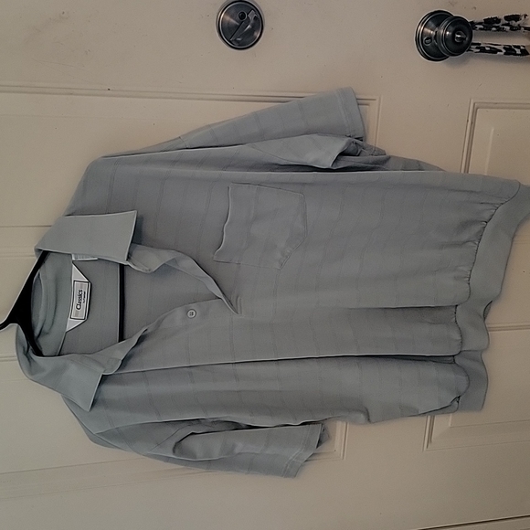 Bundle of short sleeve multiple colors golf shirts - Picture 4 of 16